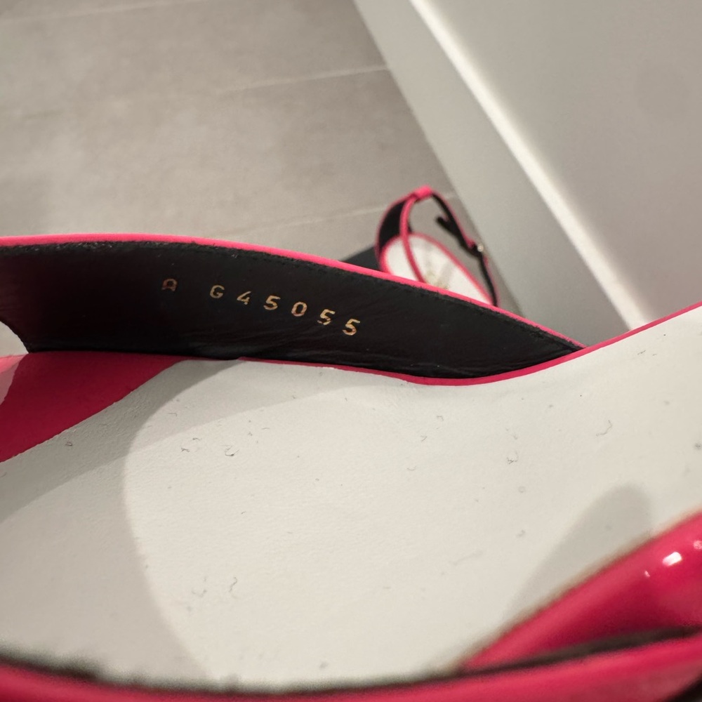 CHANEL 23A Metiers D'Art Pink Patent Ankle Strap Sandals Heels 39 US 8.5 NIB - Picture 8 of 11